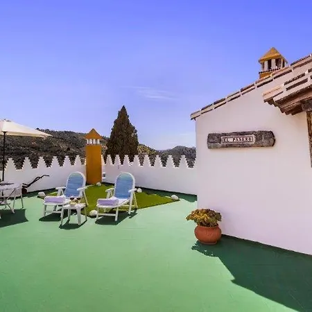 Atico El Pasero Con Solarium Y Barbacoa Alcaucin Exterior photo